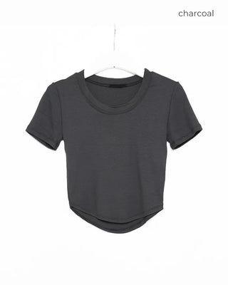 Round-cut cropped T-shirt