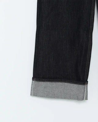 Rolled-up rigid denim pants