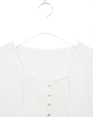 Collarless tie blouse