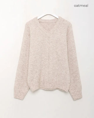 V-neck loose-fit knit