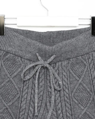 Twist knit elastic waist shorts