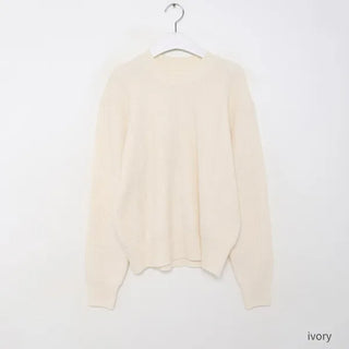 Wool round knit