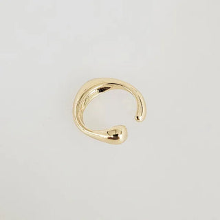 Wave ear cuff