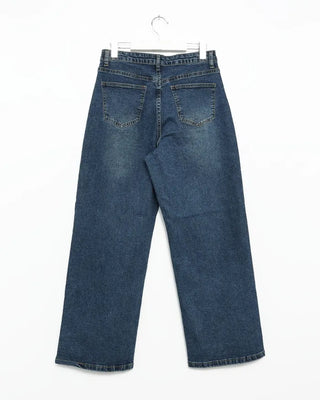 Loose-fit denim pants