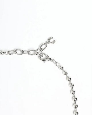 Horse motif pendant necklace
