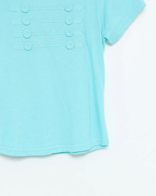 Button design T-shirt