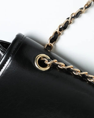 Square chain shoulder bag