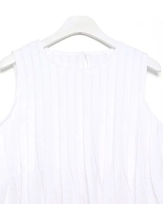 Pleated sleeveless blouse