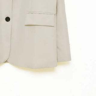 Back-button tailored jacket