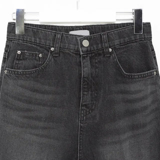 Slit detail denim pants