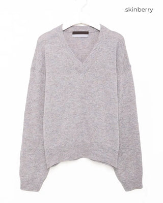 Lambswool V-neck knit