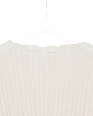 Pleated Wave Half Sleeve T-Shirt