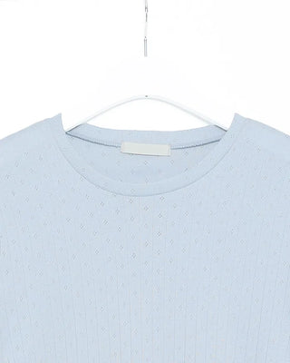 Simple eyelet short-sleeved T-shirt
