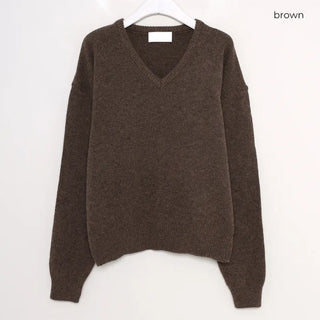 Alpaca V-neck knit