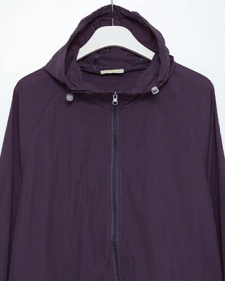 Zip-up hooded windbreaker