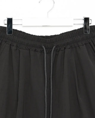 (Unisex) Cargo Bermuda Shorts with Elastic Waistband