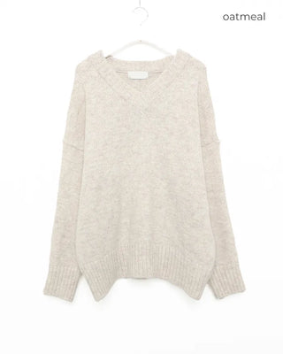 Colorful V-neck loose-fit knit