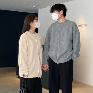 U-neck knit cardigan