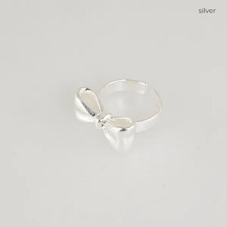Matte Ribbon Ring