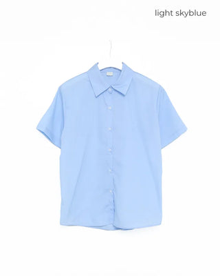 Simple short-sleeved shirt