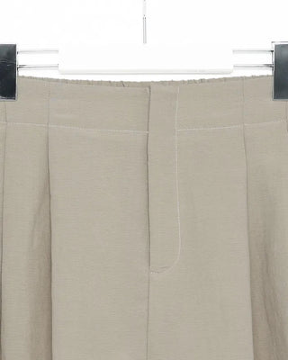 Two-pleat shorts