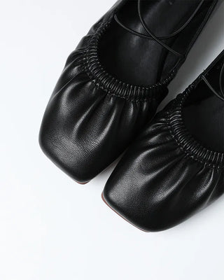 Shirring strap flat shoes