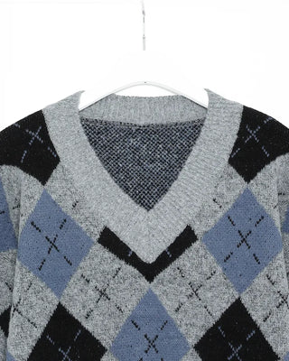 V-neck argyle pattern loose knit