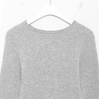 Wool ribbed neckline knit