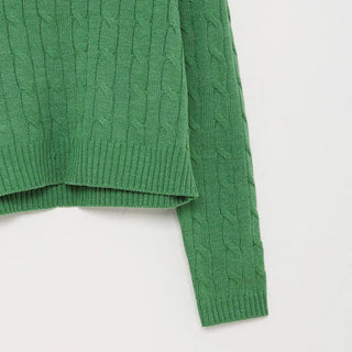 Round Cable Knit