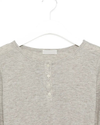 Round neck button long sleeve T-shirt