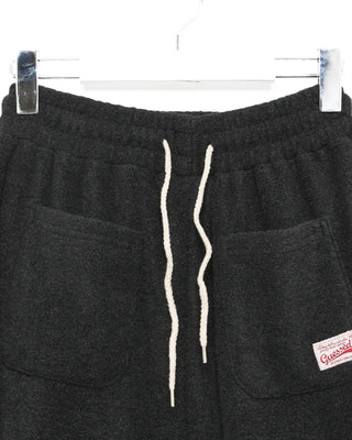 Fleece easy pants with pocket patch