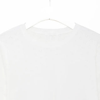 Heart-punched short-sleeved T-shirt