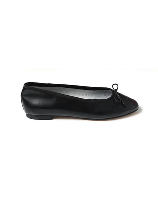 Ribbon flat shoes