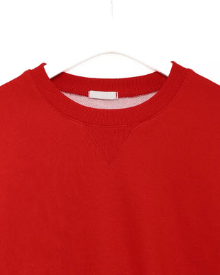 Simple cropped sweatshirt