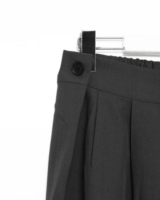 Side-button slacks