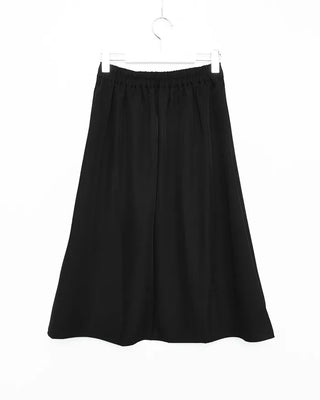 Pleated long skirt