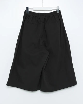 Cotton pleated Bermuda shorts