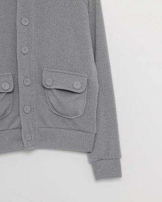High-neck big button point cardigan