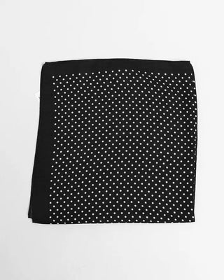 Pointed polka dot scarf