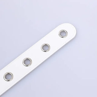 Eyelet belt