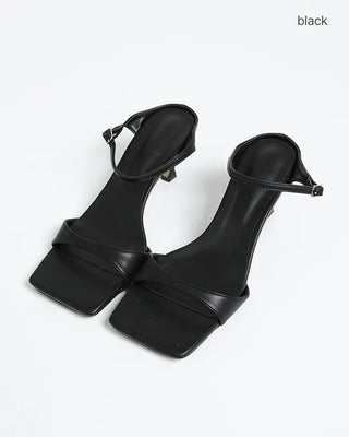 Square-line high heels