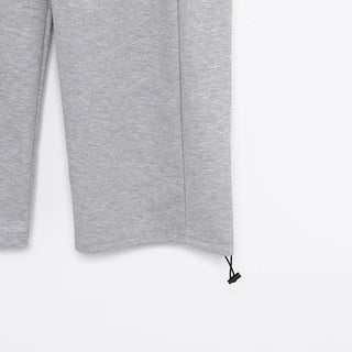 Jogger pants with elastic waistband and side pockets