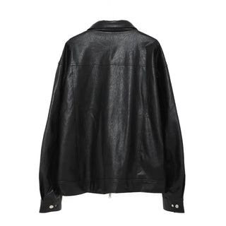 Loose-fitting leather jacket