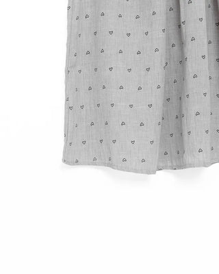 Heart pattern sleeveless blouse