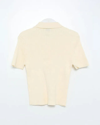 Ribbed collar knit
