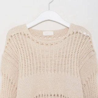 Loose-fitting punched knit