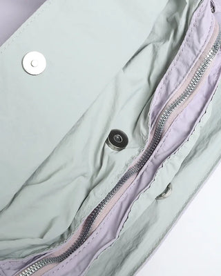 Purple pocket shoulder bag