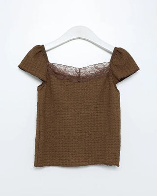 Cup-attached lace ribbon shirred top