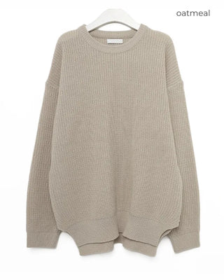 Crew neck slit knit