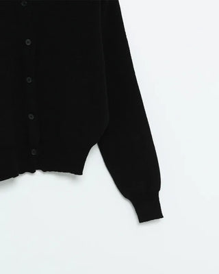 Round neck knit cardigan